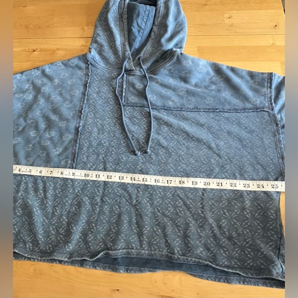 Lucky Brand Patchwork Batwing Crop Hoodie - Picture 11 of 14